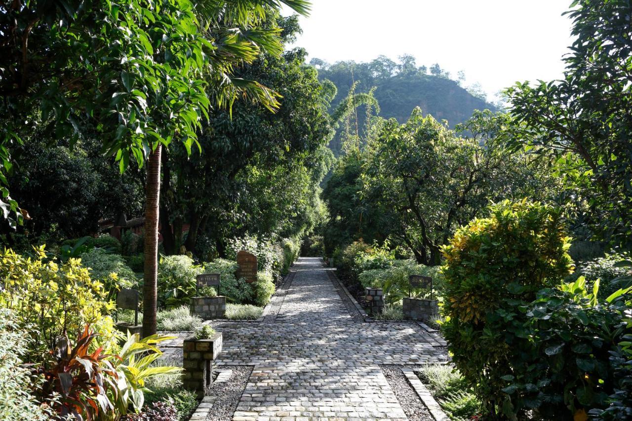 Taj Corbett Resort And Spa Uttarakhand Ramnagar  Bagian luar foto