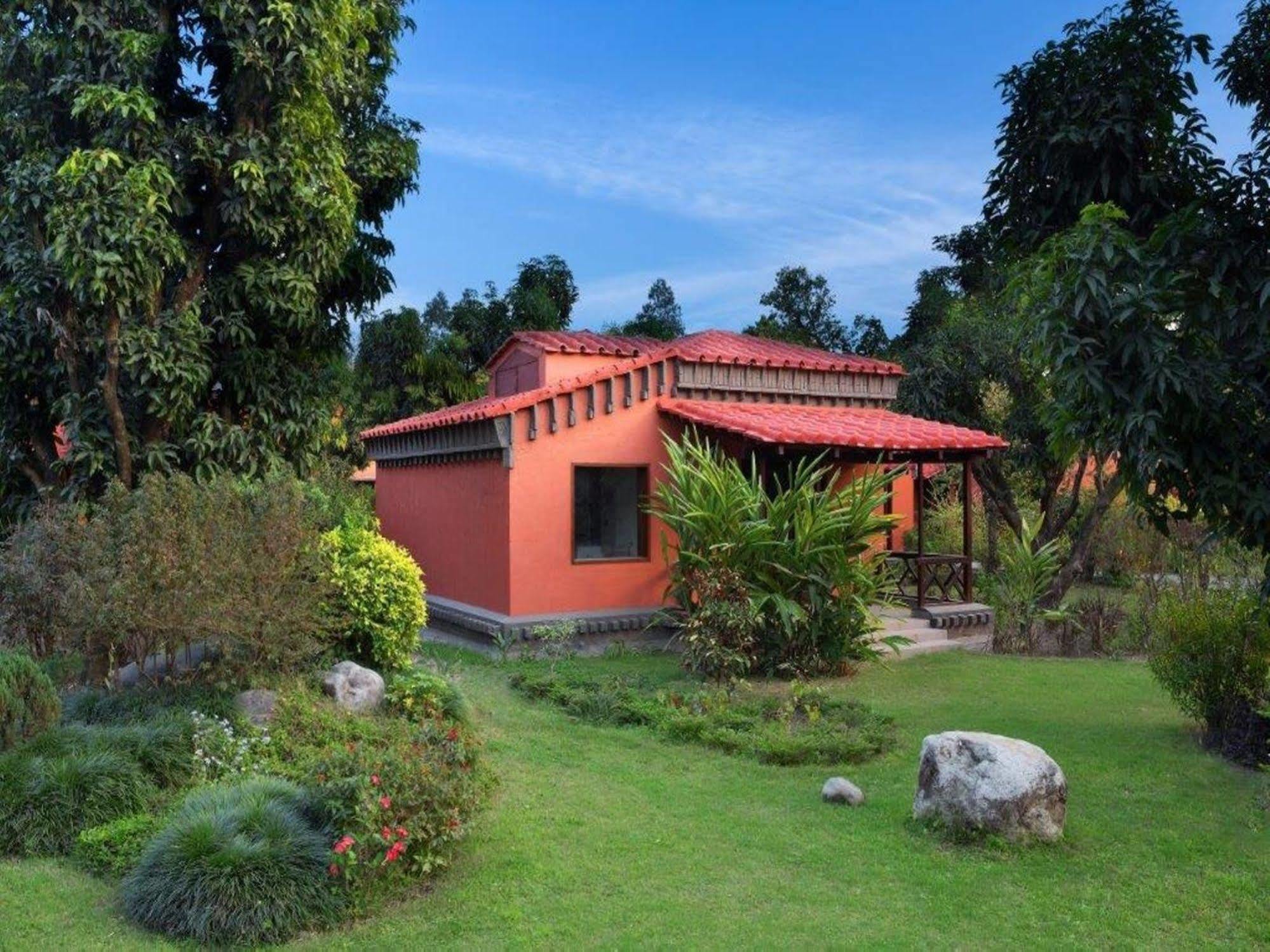 Taj Corbett Resort And Spa Uttarakhand Ramnagar  Bagian luar foto